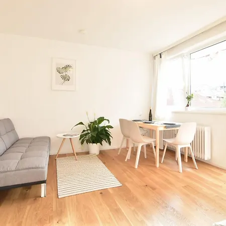 Apartamento Peaceful Studio Near Center