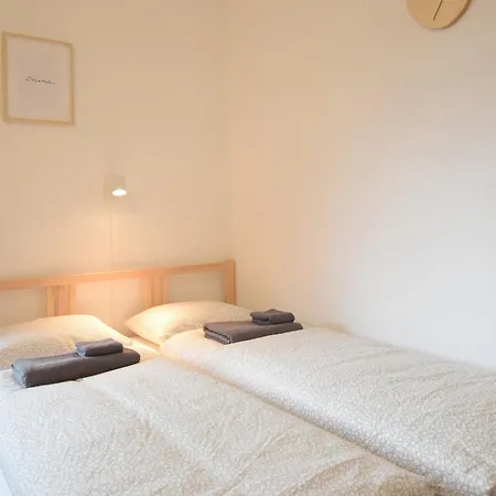 Peaceful Studio Near Center Apartamento *